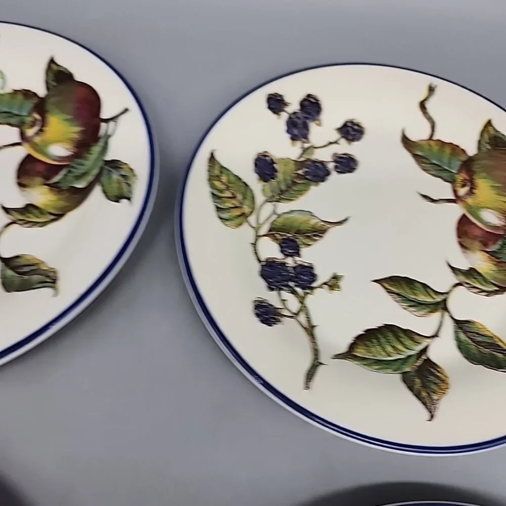Set Of 4 PIER 1 MACINTOSH England Angleterre Salad/Dessert PLATES 8